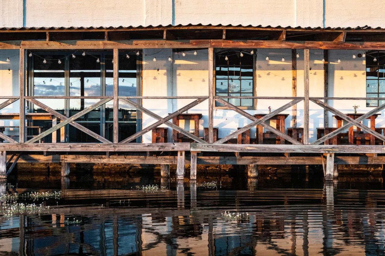 Upperud 9:9 Hotel Asensbruk Exterior photo